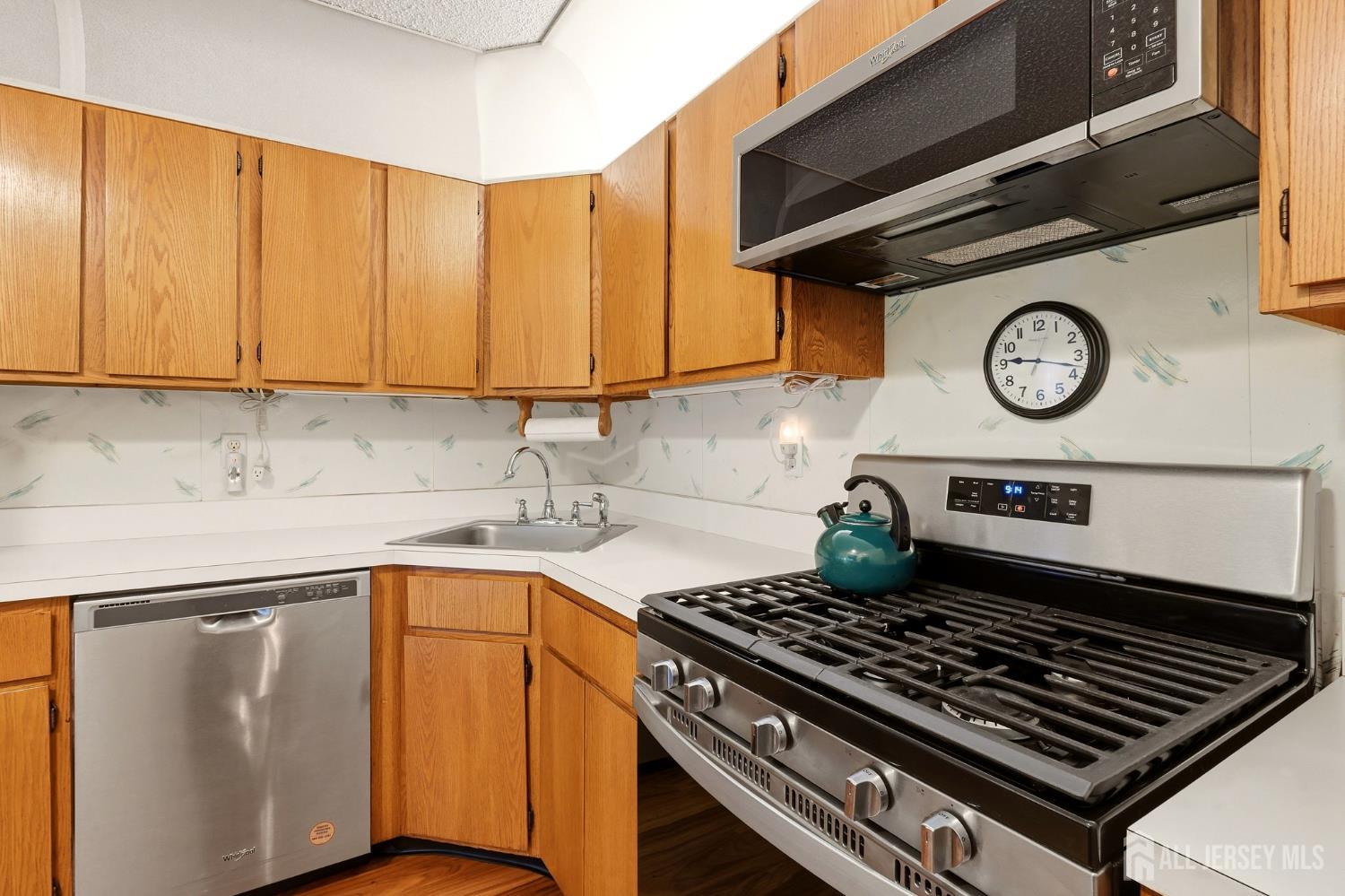 401 Danbury Lane East Brunswick NJ 08816