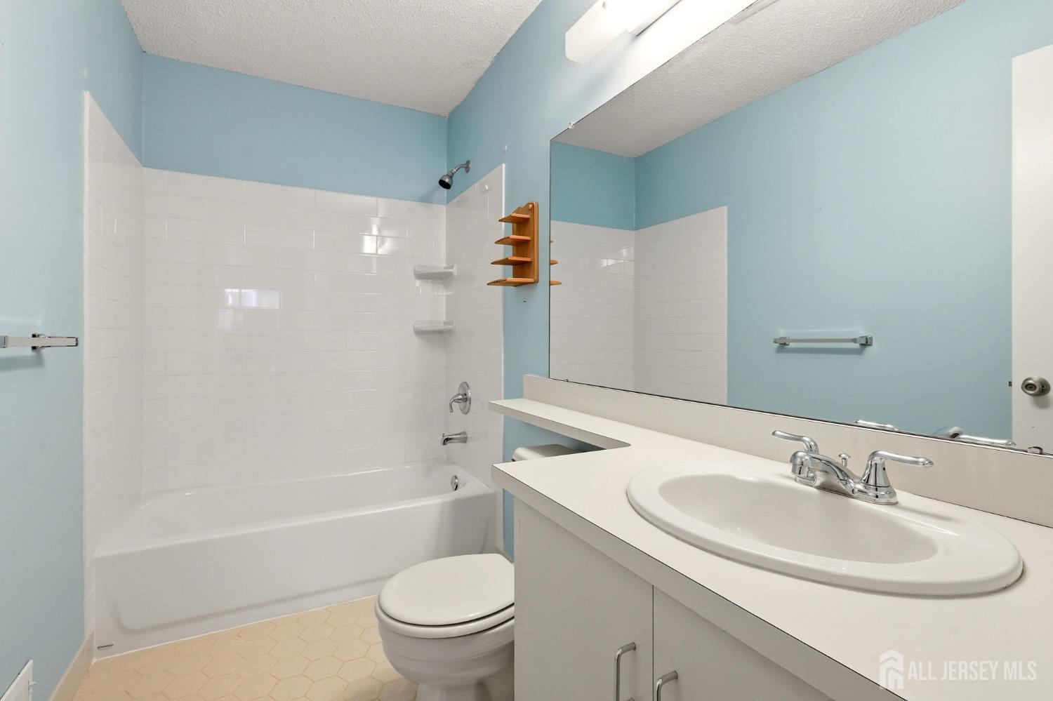 401 Danbury Lane East Brunswick NJ 08816