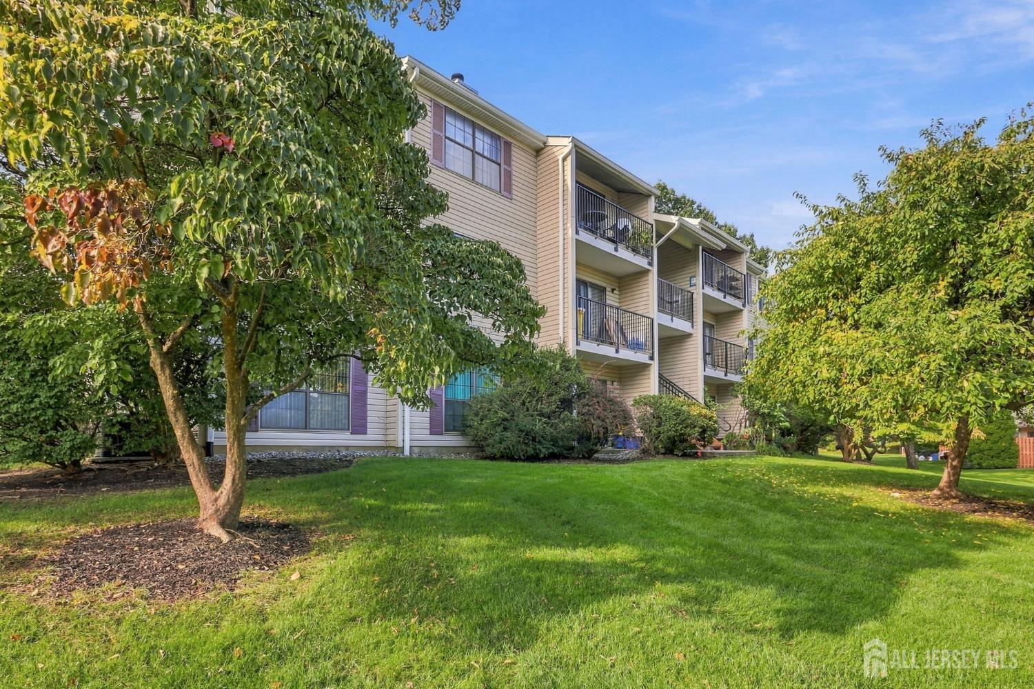 401 Danbury Lane East Brunswick NJ 08816