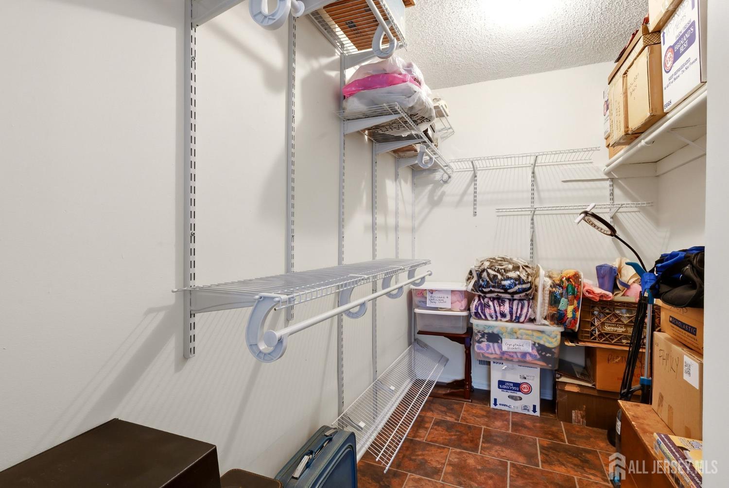 401 Danbury Lane East Brunswick NJ 08816