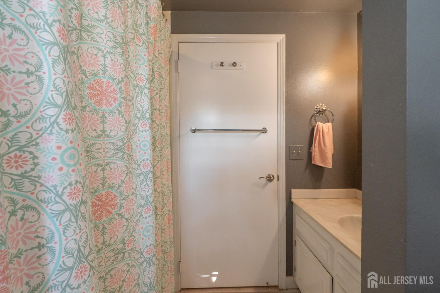 242 Marblehead Lane Monroe NJ 08831