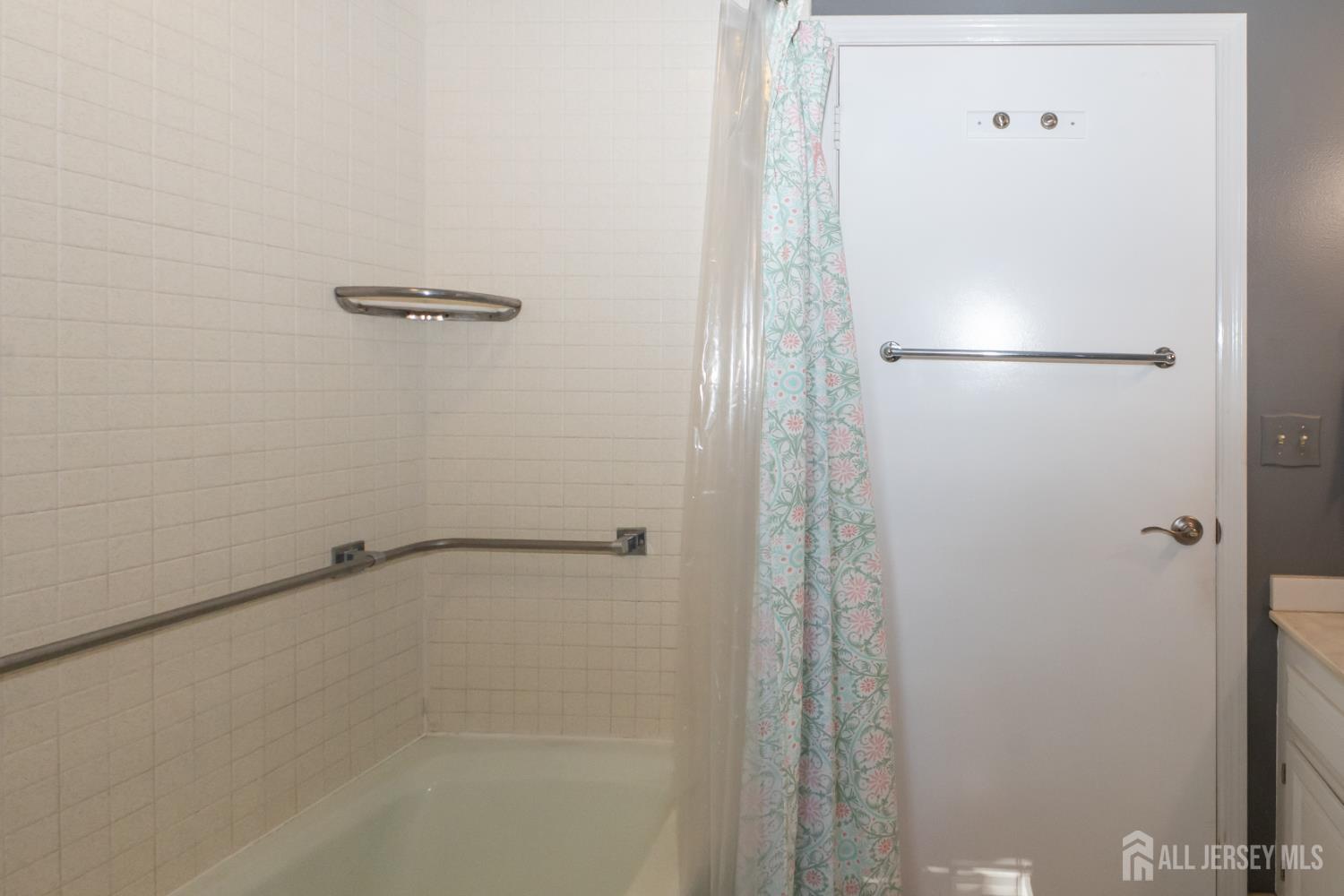 242 Marblehead Lane Monroe NJ 08831