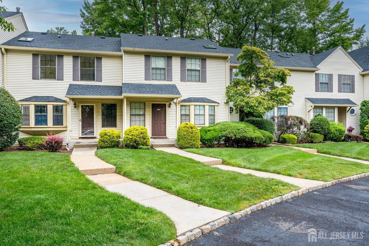 503 Timber Oaks Road Edison NJ 08820