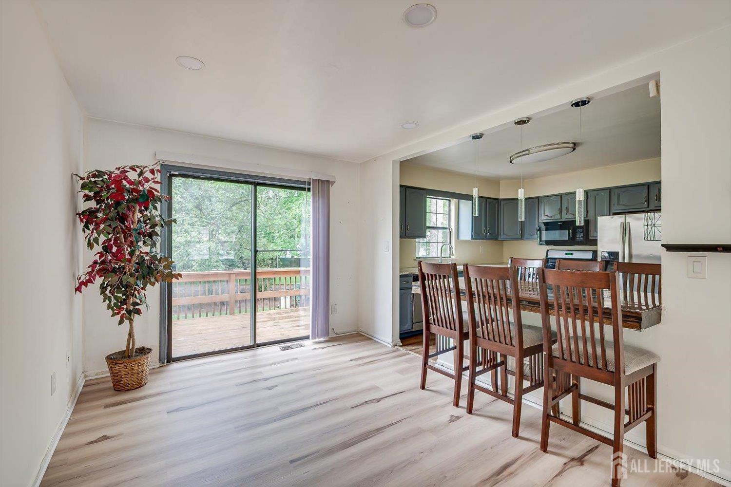 503 Timber Oaks Road Edison NJ 08820