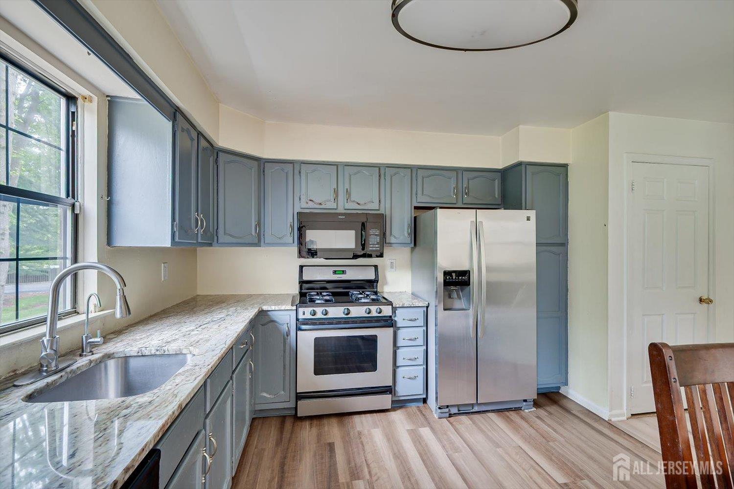 503 Timber Oaks Road Edison NJ 08820