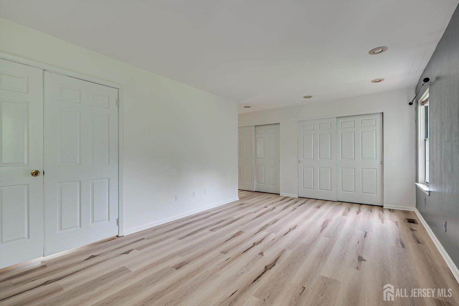 503 Timber Oaks Road Edison NJ 08820