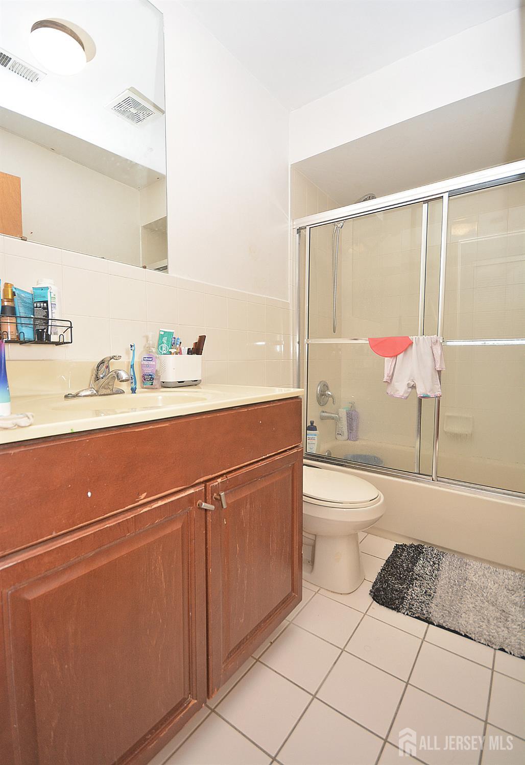 1508 Edison Glen Terrace Edison NJ 08837