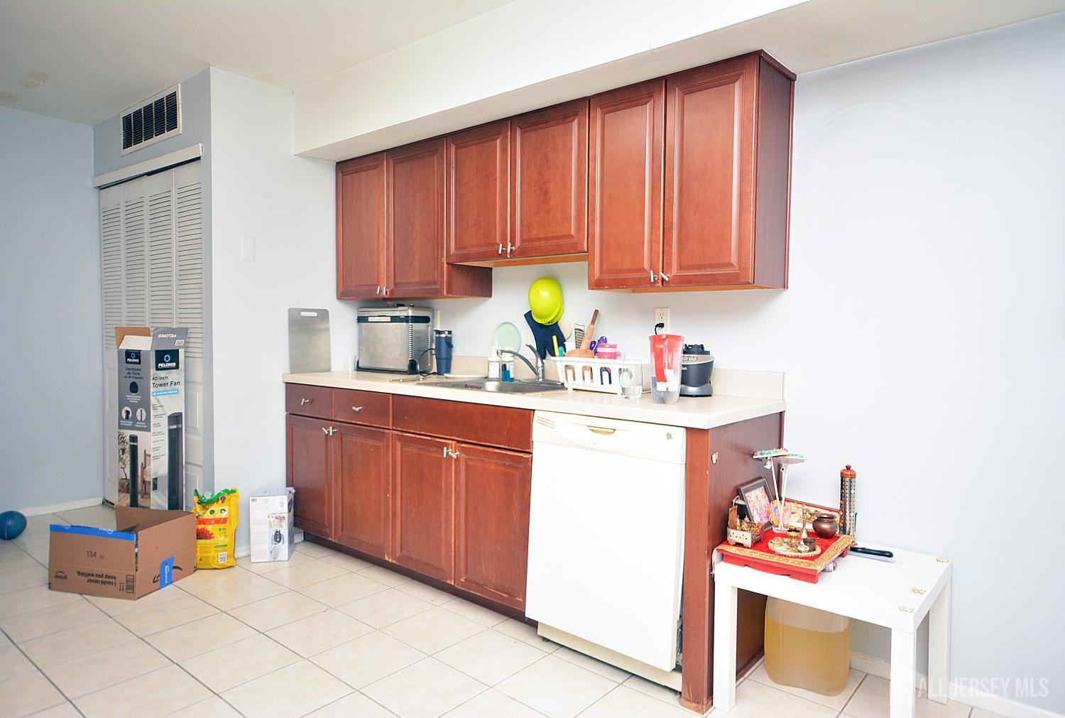 1508 Edison Glen Terrace Edison NJ 08837