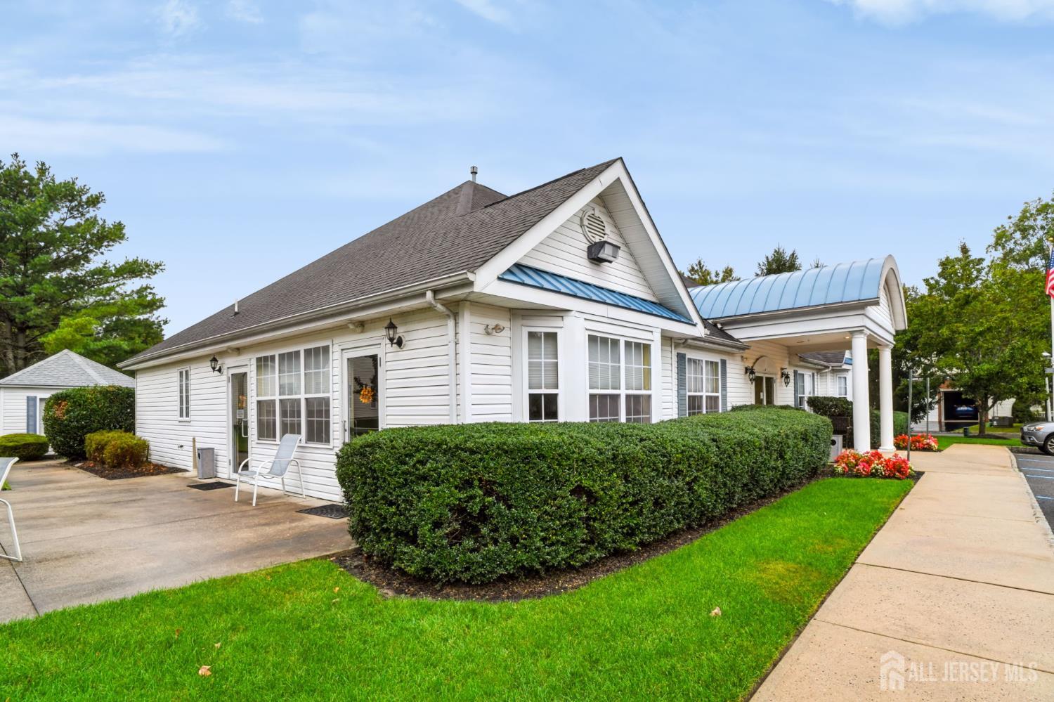 8 George W Helme Drive Helmetta NJ 08828