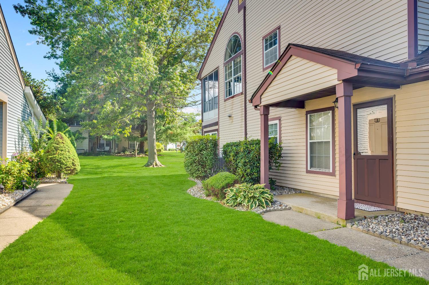 8 Ingram Drive Monroe NJ 08831