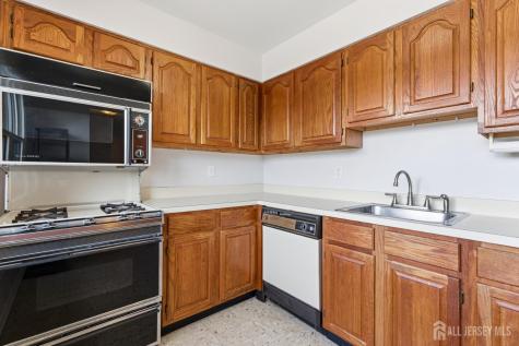 114 Beverly Hill Terrace Woodbridge Proper NJ 07095