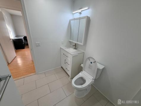 28 Brighton Way North Brunswick NJ 08902