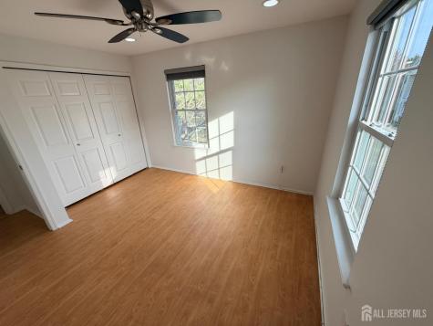 28 Brighton Way North Brunswick NJ 08902