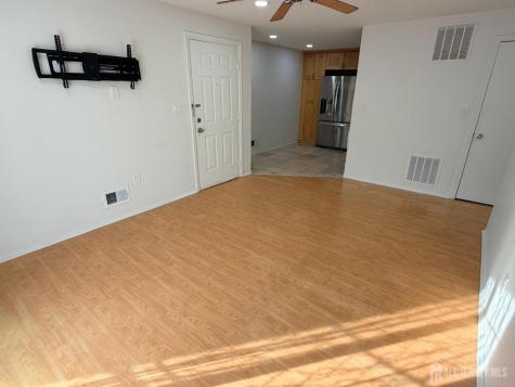 28 Brighton Way North Brunswick NJ 08902