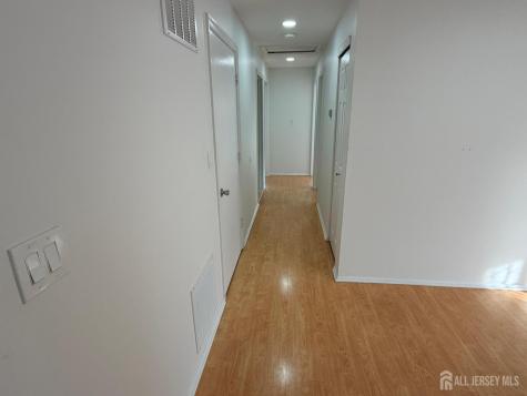 28 Brighton Way North Brunswick NJ 08902