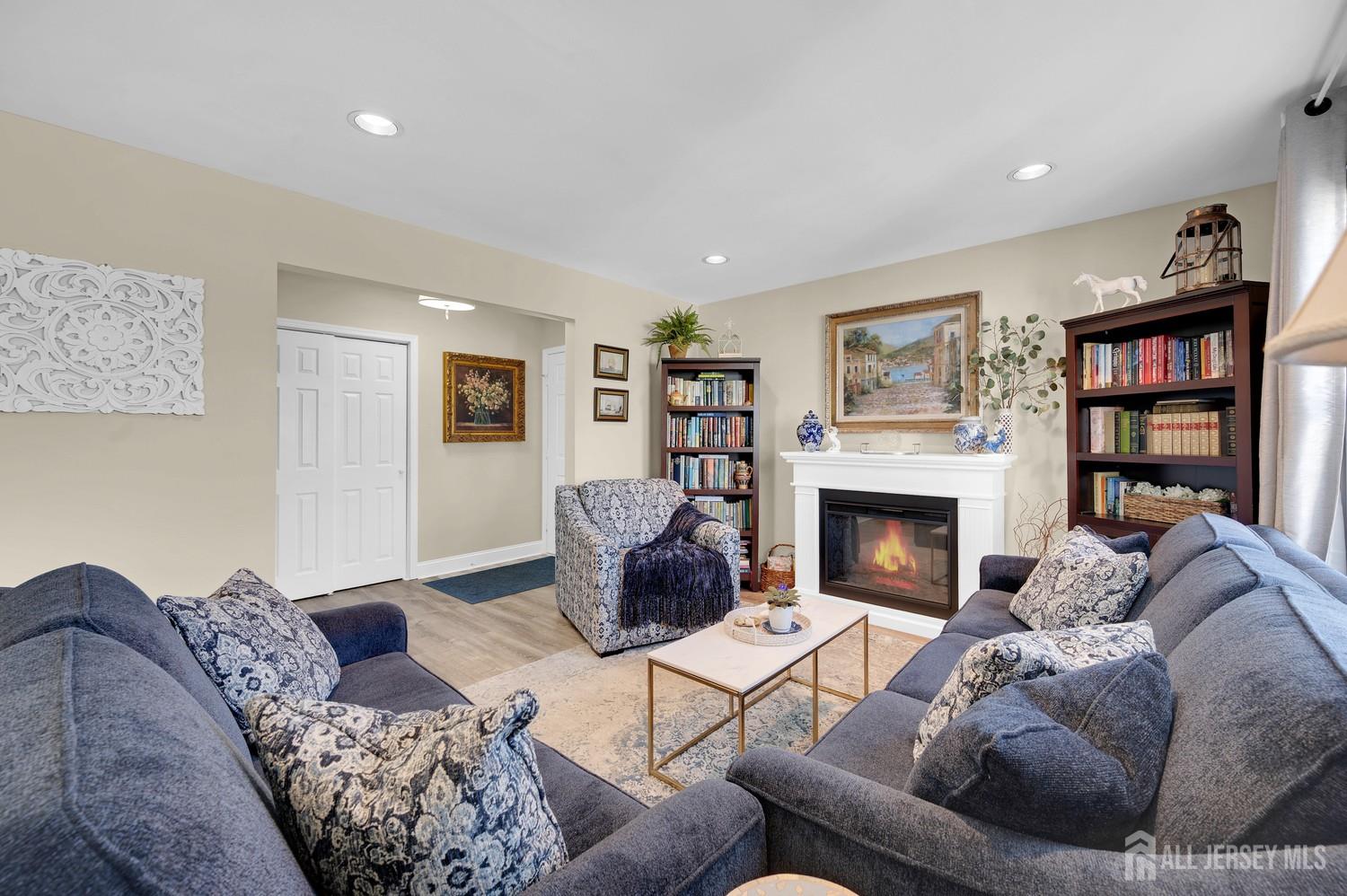42 Yorkshire Drive Monroe NJ 08831