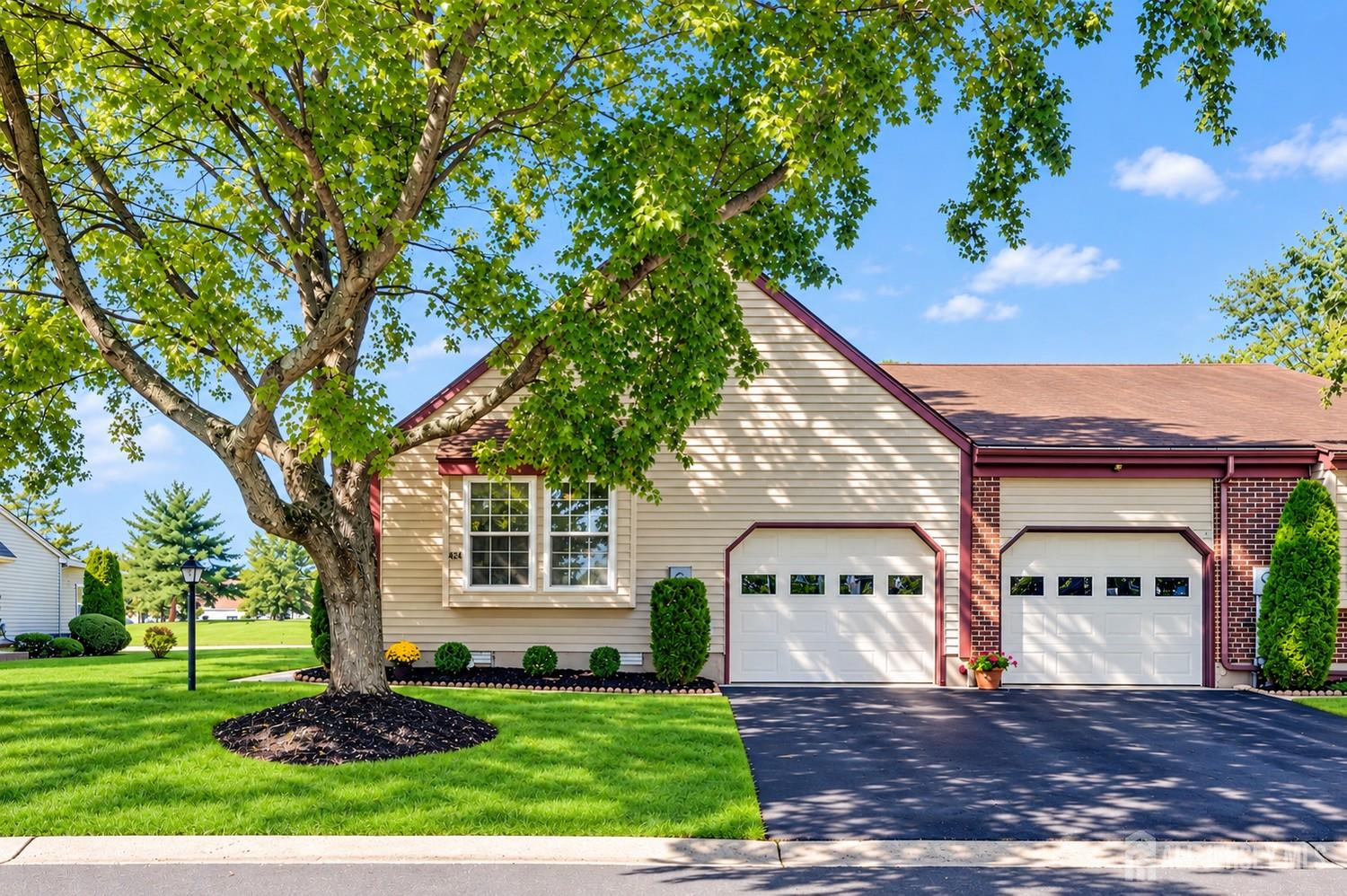 42 Yorkshire Drive Monroe NJ 08831