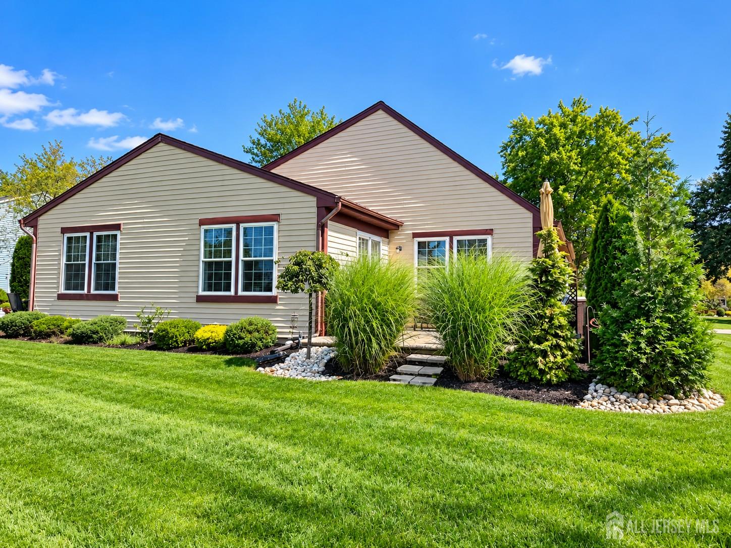 42 Yorkshire Drive Monroe NJ 08831