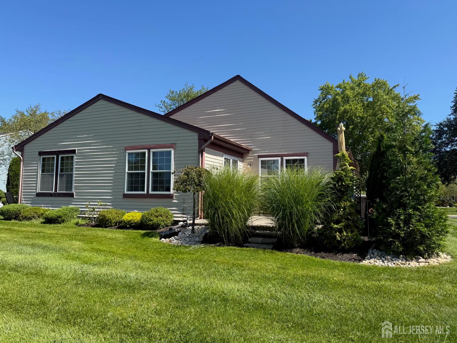 42 Yorkshire Drive Monroe NJ 08831