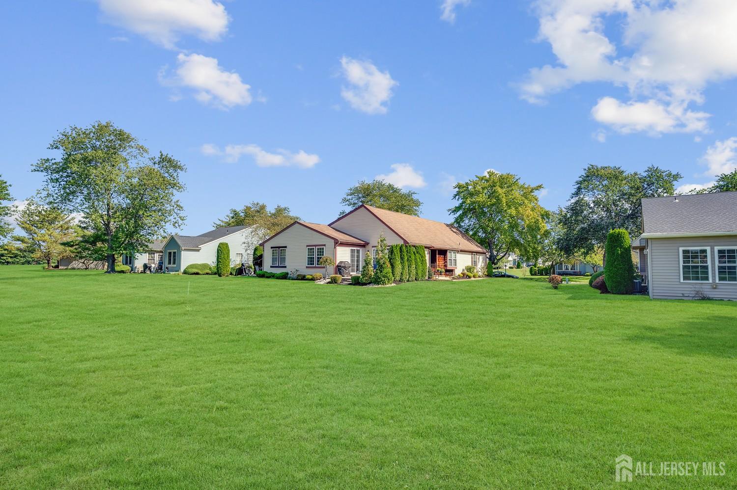 42 Yorkshire Drive Monroe NJ 08831