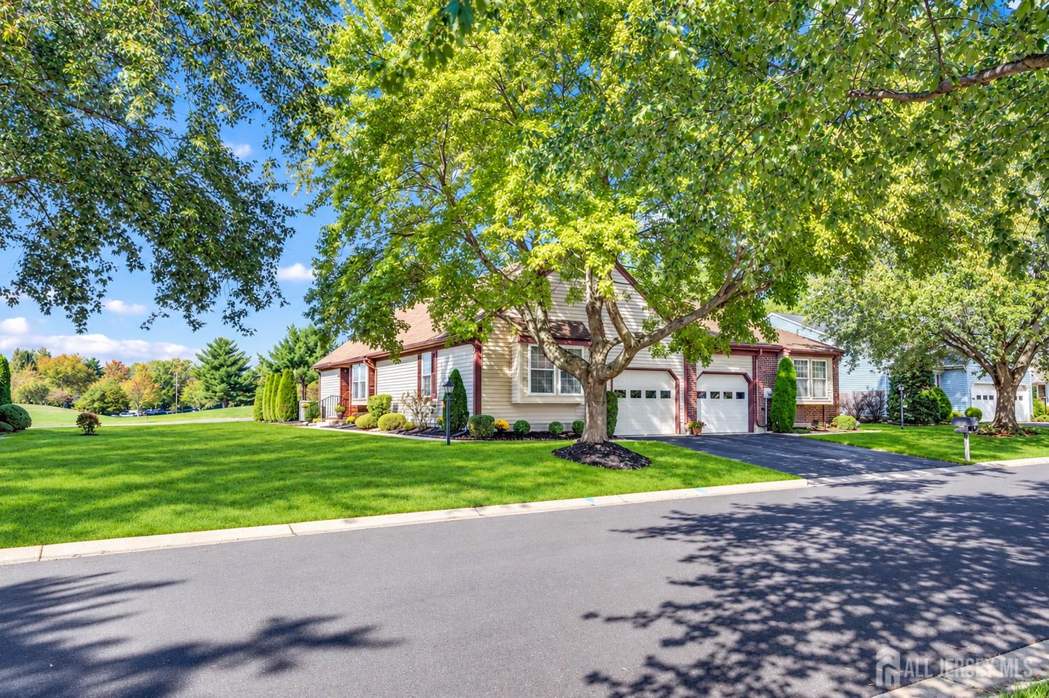42 Yorkshire Drive Monroe NJ 08831