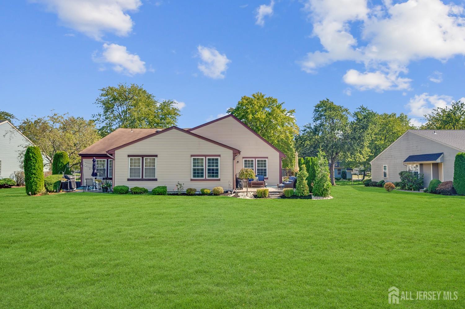 42 Yorkshire Drive Monroe NJ 08831