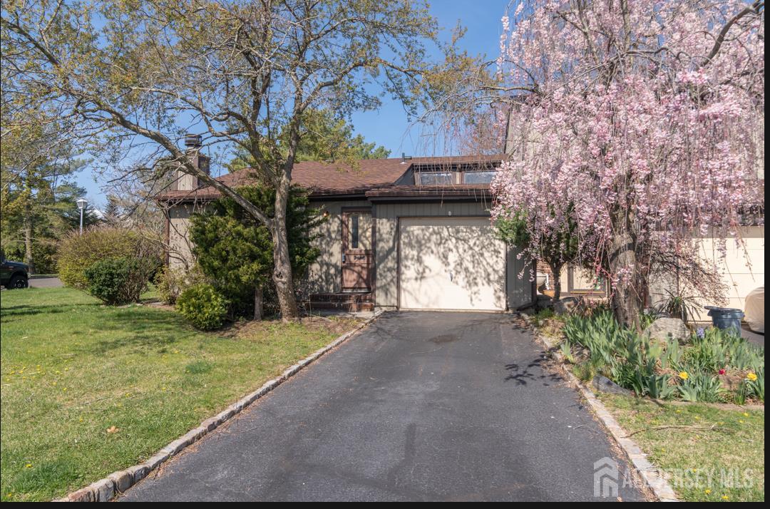 175 Penn Court Old Bridge NJ 07747