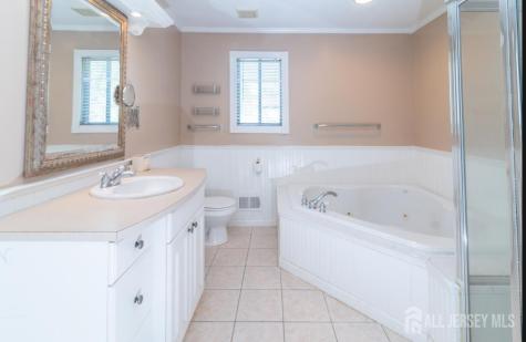 175 Penn Court Old Bridge NJ 07747