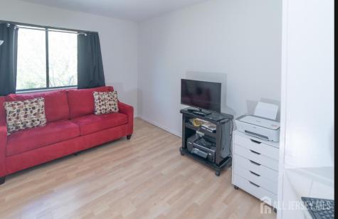 175 Penn Court Old Bridge NJ 07747