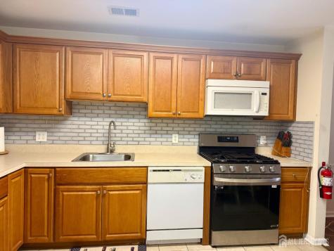 31 Liddle Avenue Edison NJ 08837