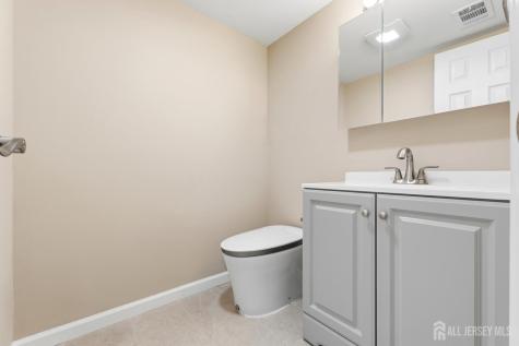 438 Westgate Drive Edison NJ 08820