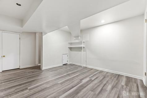 438 Westgate Drive Edison NJ 08820