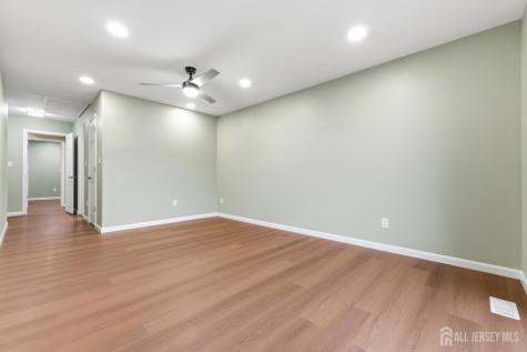 438 Westgate Drive Edison NJ 08820