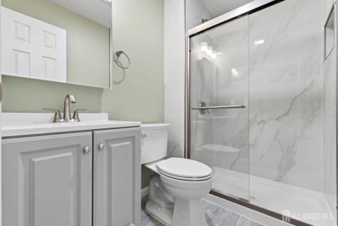 438 Westgate Drive Edison NJ 08820