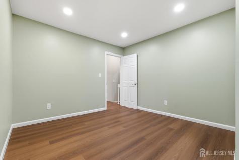 438 Westgate Drive Edison NJ 08820