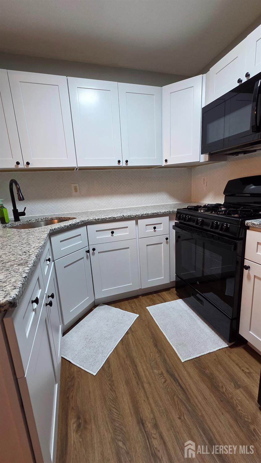 19 Tanglewood Court South Brunswick NJ 08852
