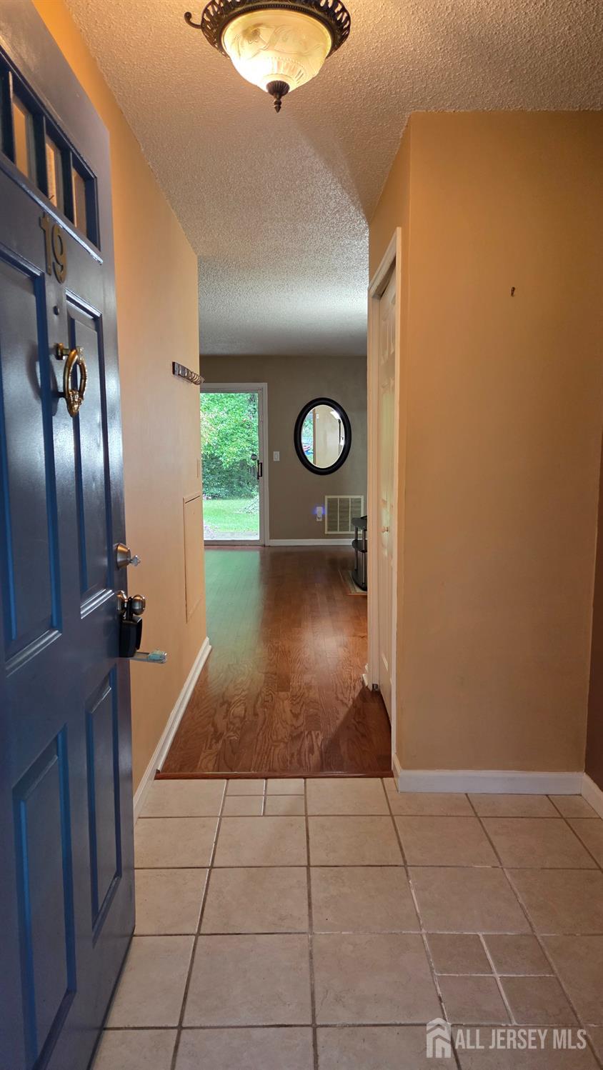 19 Tanglewood Court South Brunswick NJ 08852