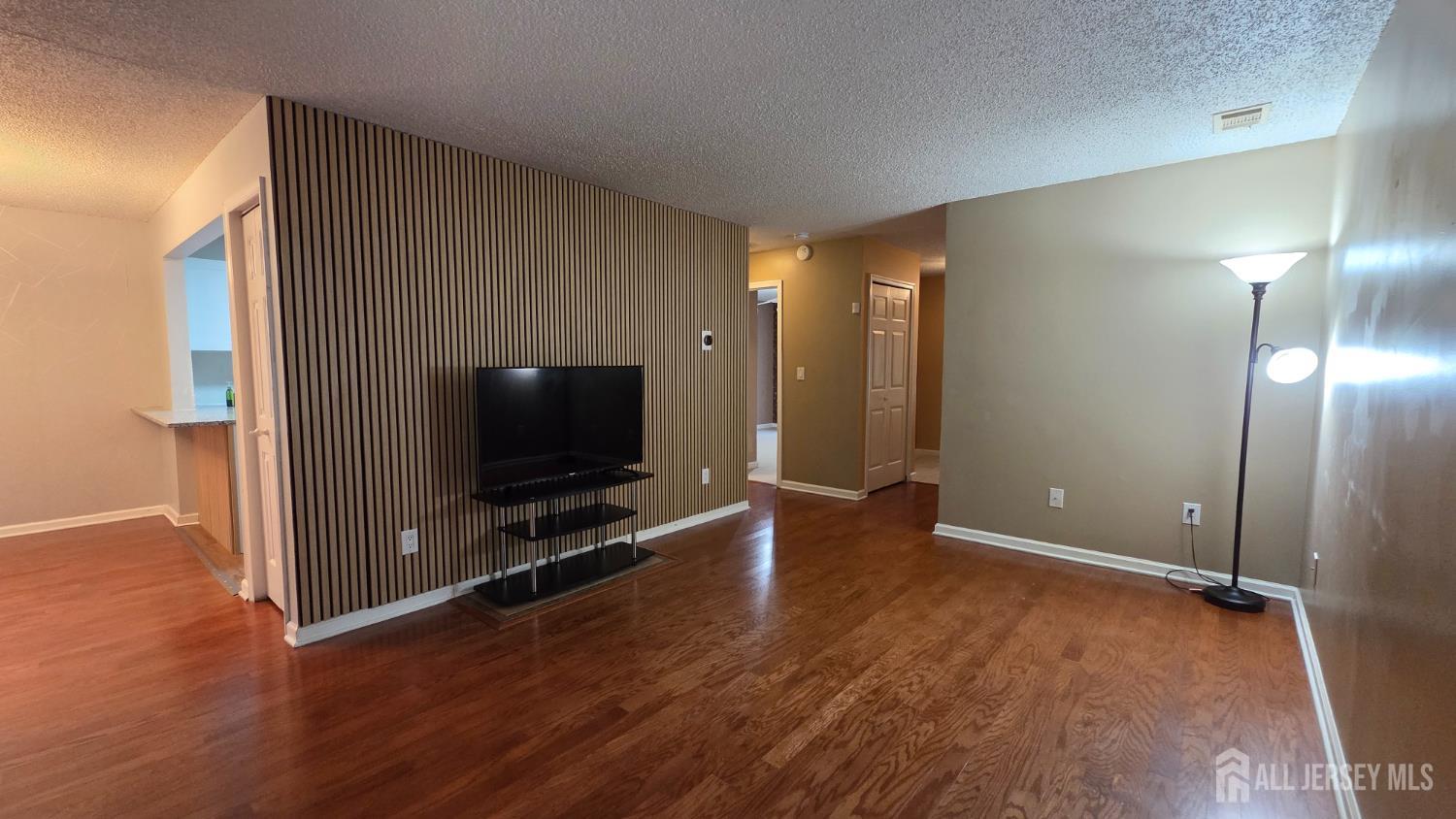 19 Tanglewood Court South Brunswick NJ 08852