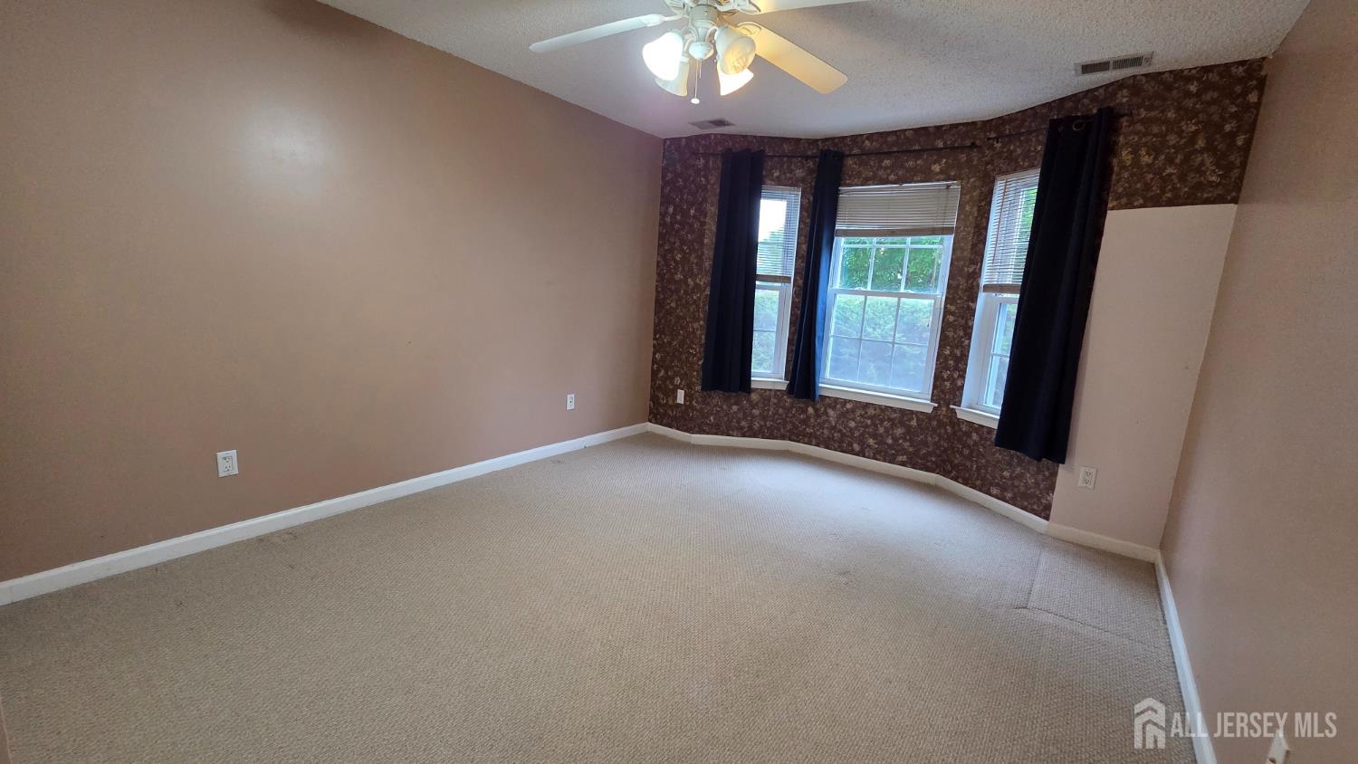 19 Tanglewood Court South Brunswick NJ 08852