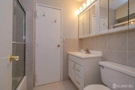 12-J Avon Drive East Windsor NJ 08520