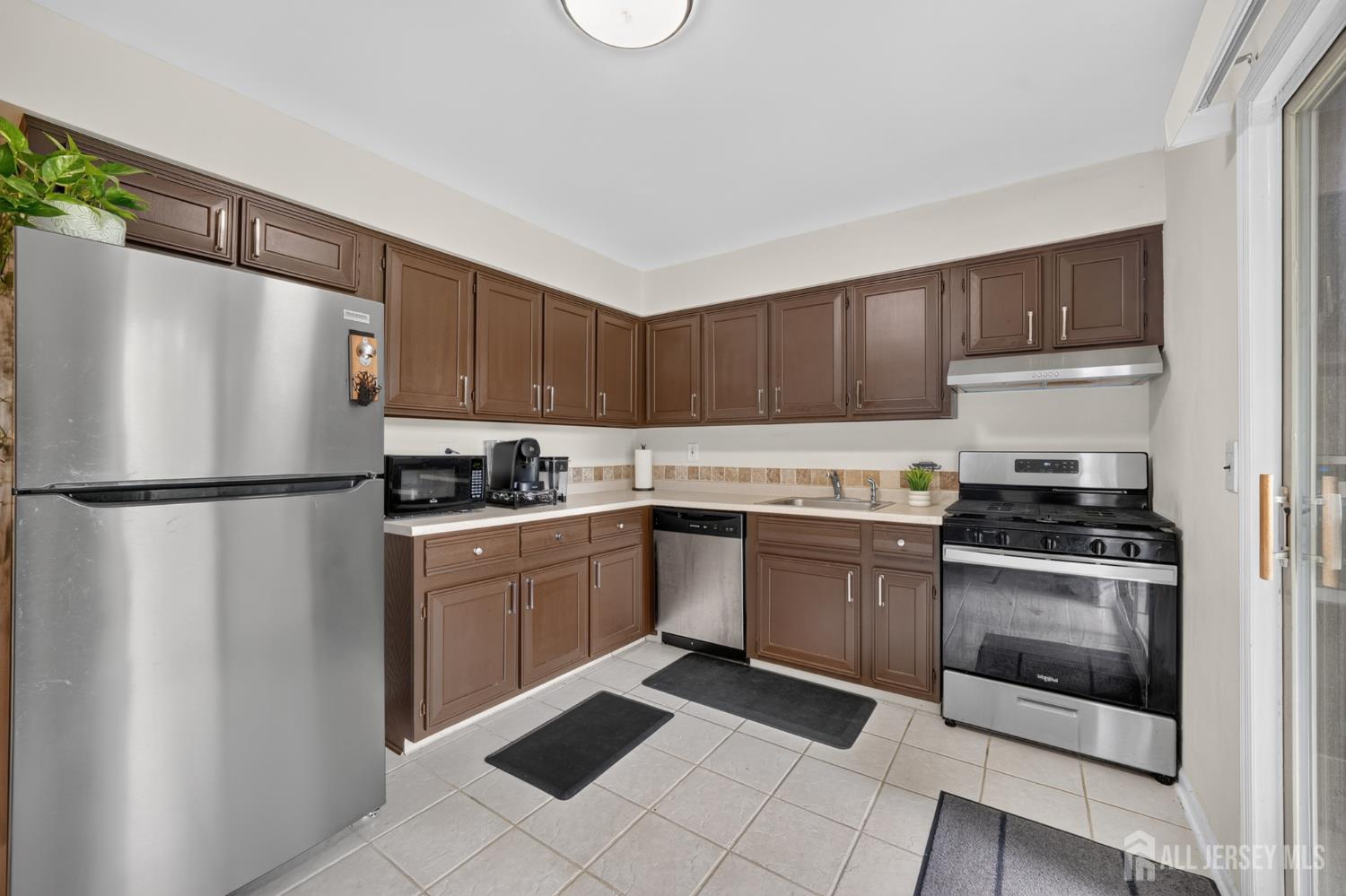 207 Mandon Court South Brunswick NJ 08540