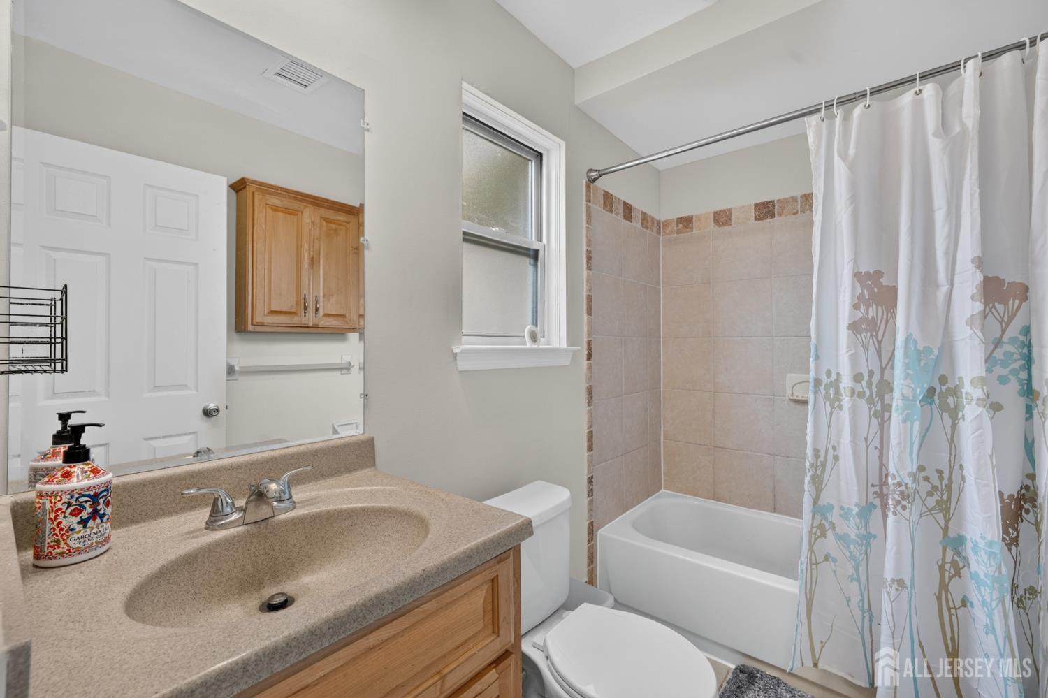 207 Mandon Court South Brunswick NJ 08540