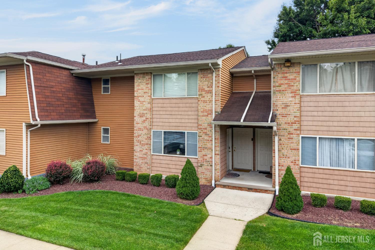 207 Mandon Court South Brunswick NJ 08540