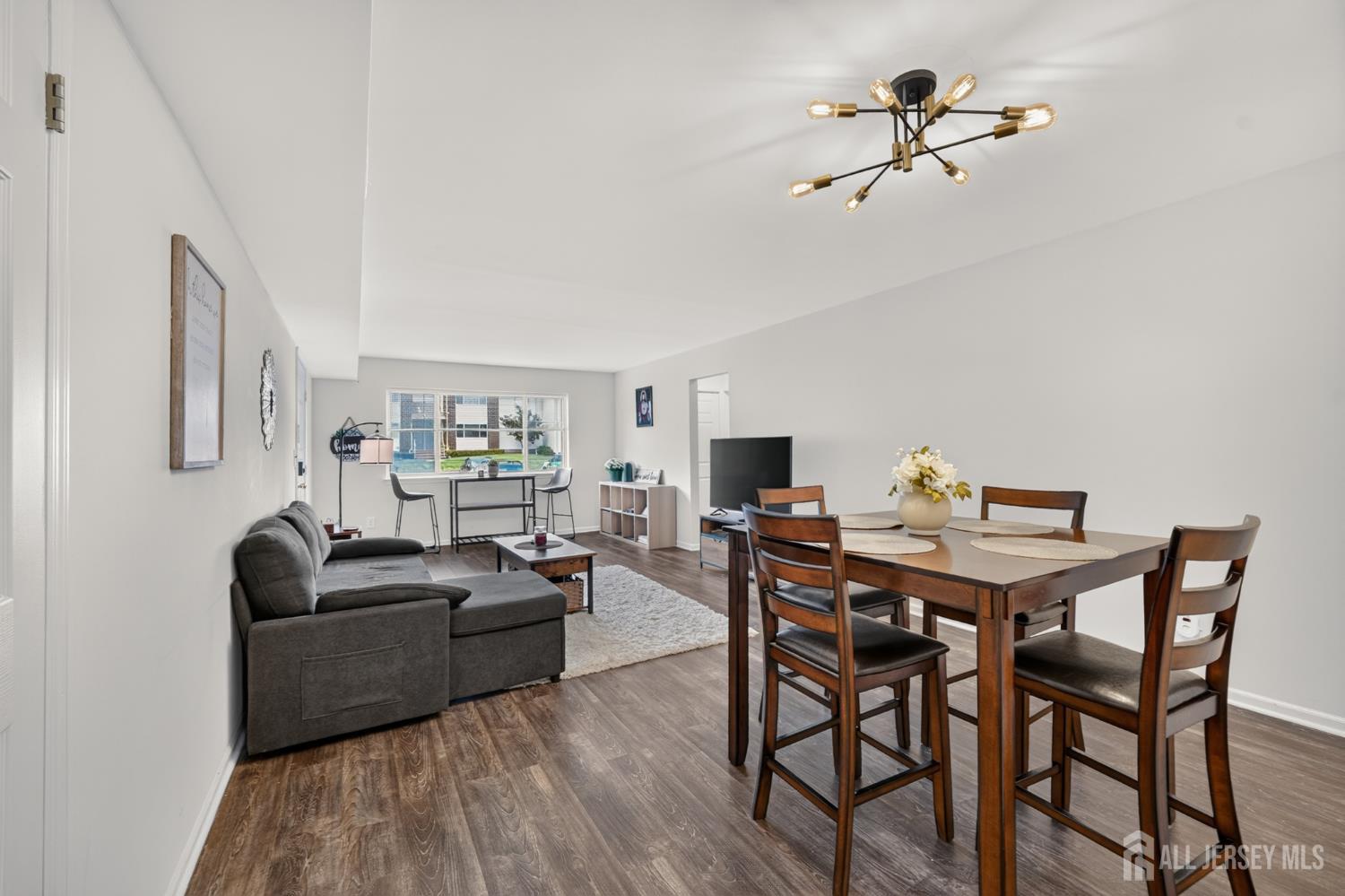 207 Mandon Court South Brunswick NJ 08540