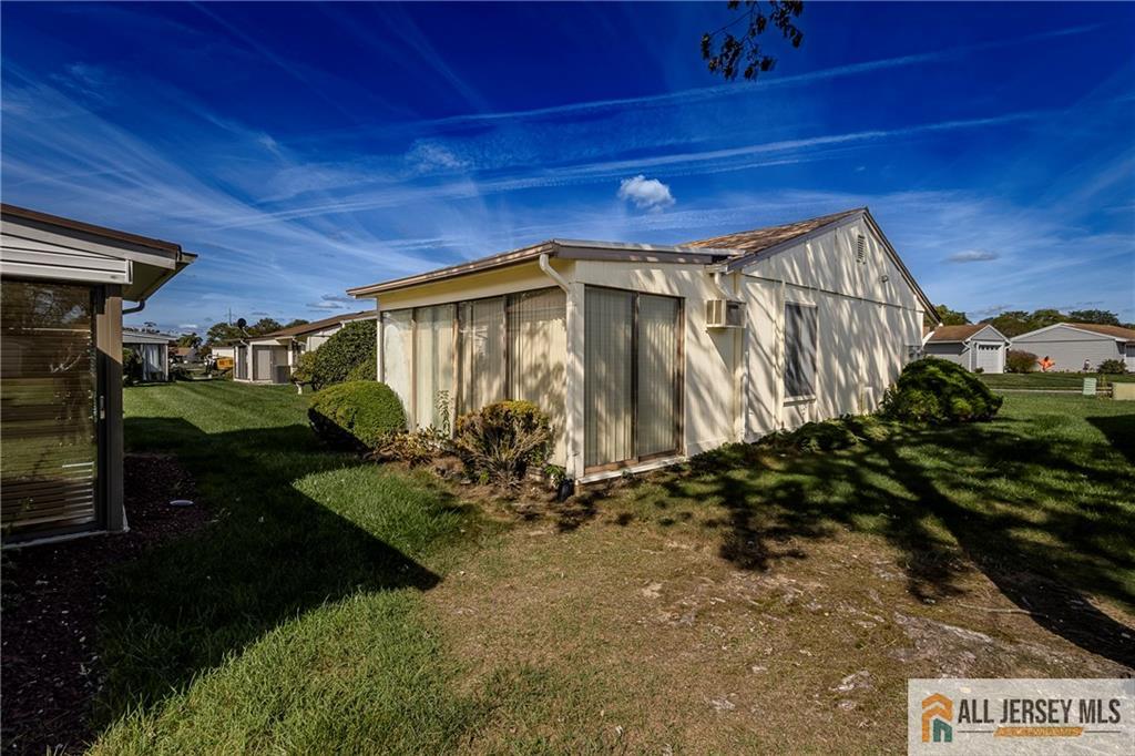 30 Larch Plaza Monroe NJ 08831