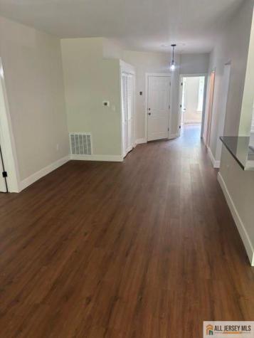 6221 Cedar Court South Brunswick NJ 08852