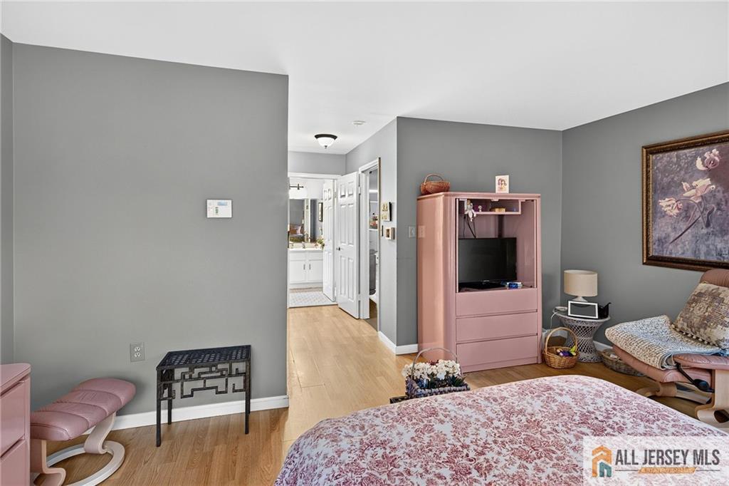 5 Hillsborough Drive Monroe NJ 08831