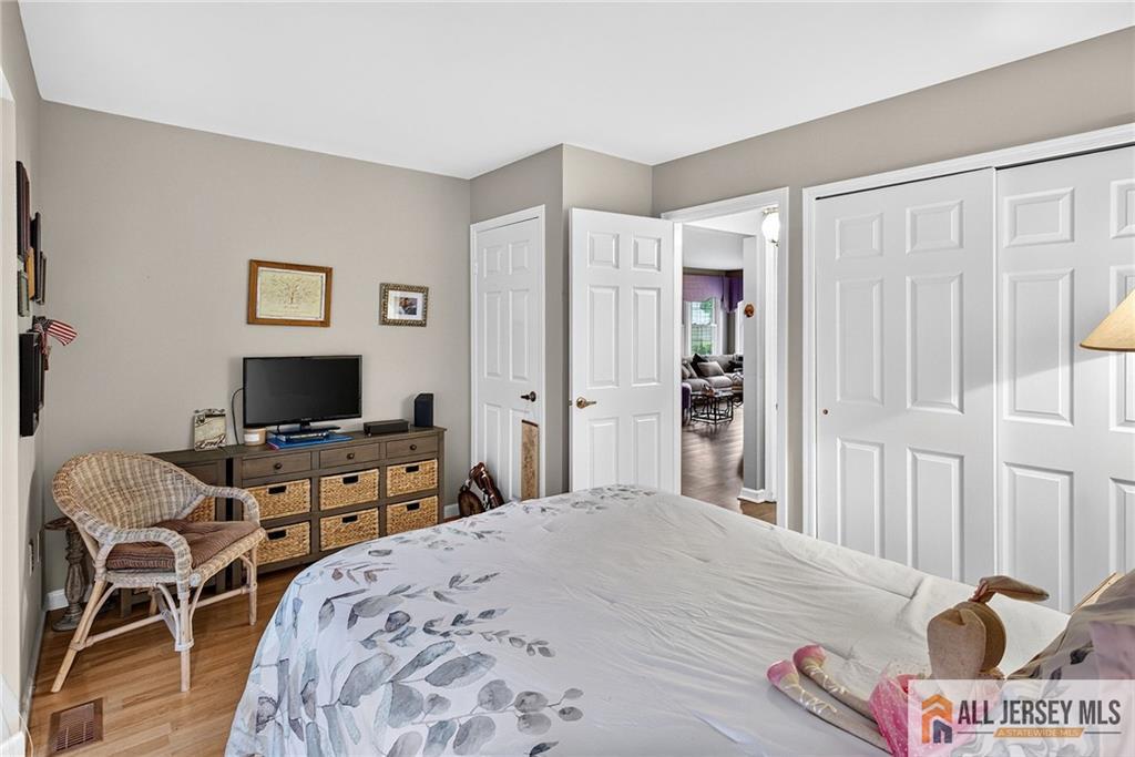 5 Hillsborough Drive Monroe NJ 08831