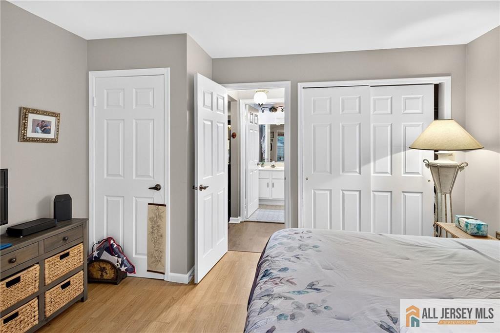 5 Hillsborough Drive Monroe NJ 08831