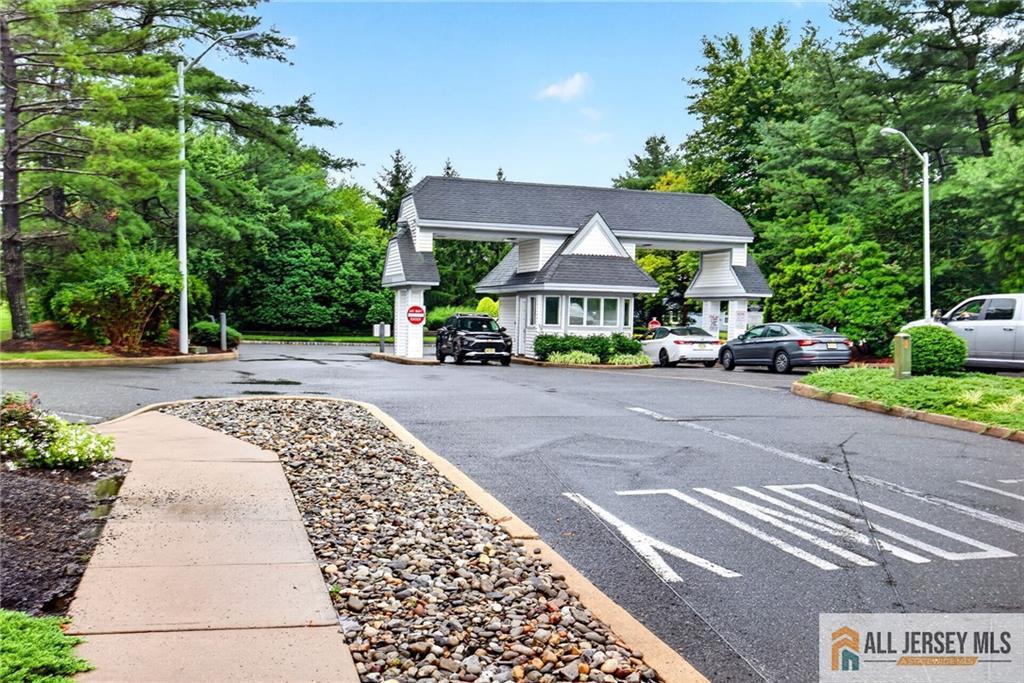 5 Hillsborough Drive Monroe NJ 08831